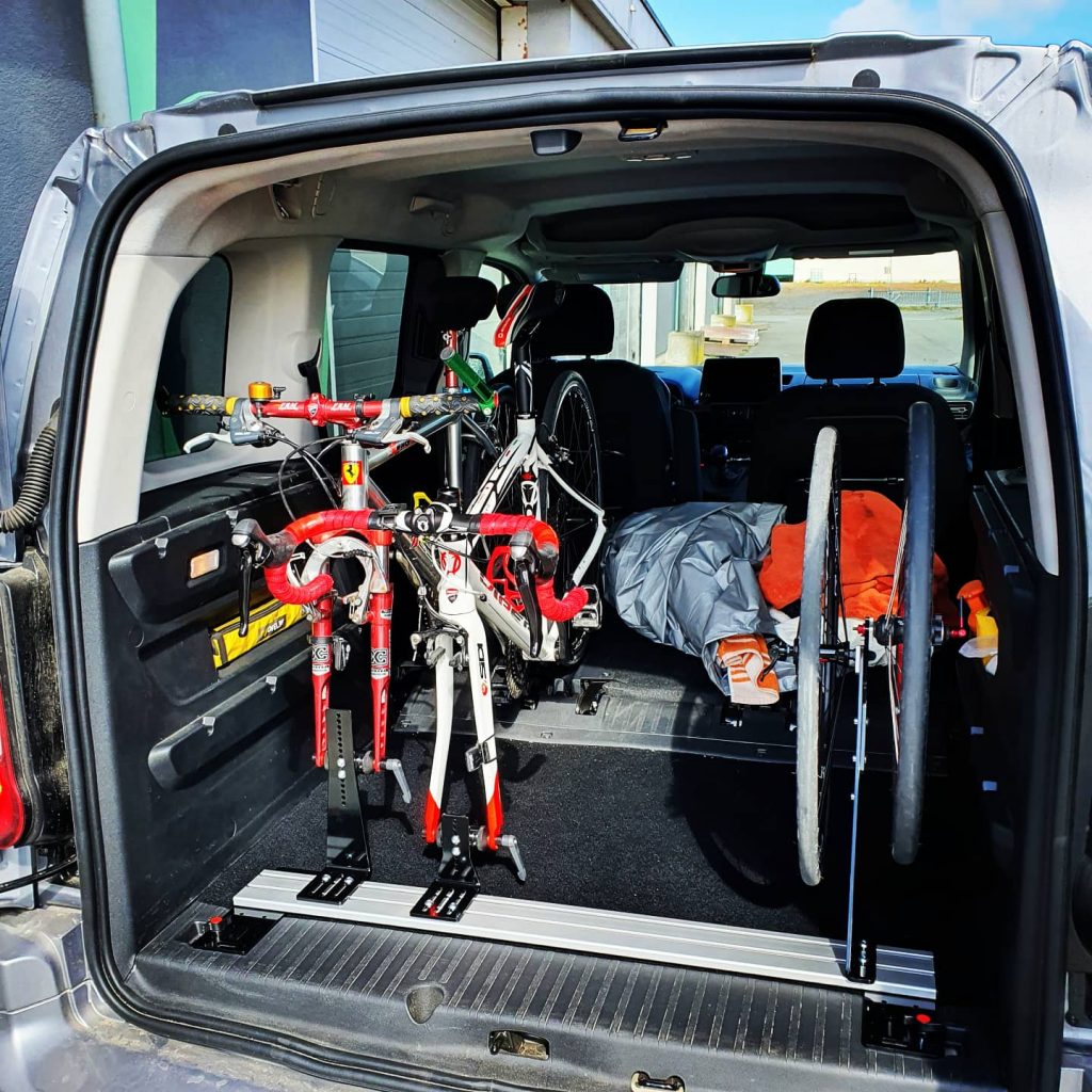 Bicycle carrier in Rifter_Berlingo_Combo_proace city