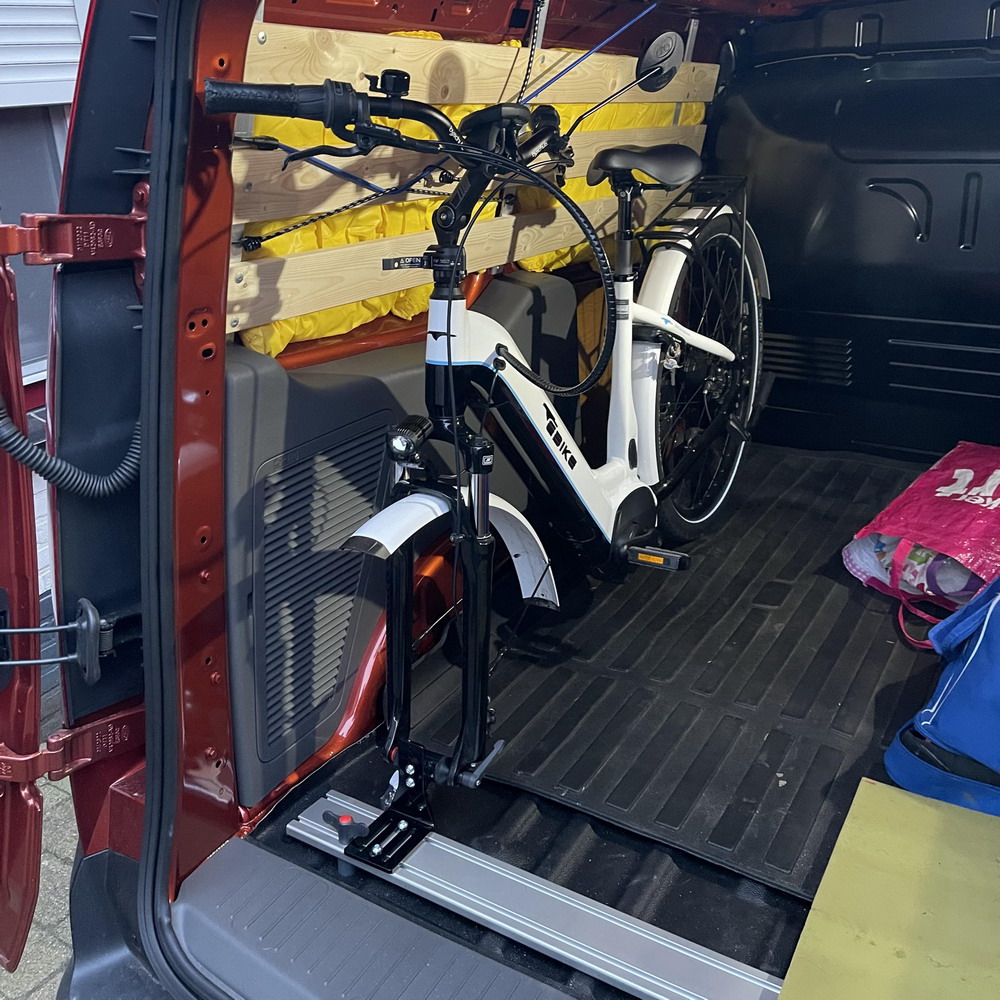 Bicycle rack in Ford Transit Connect